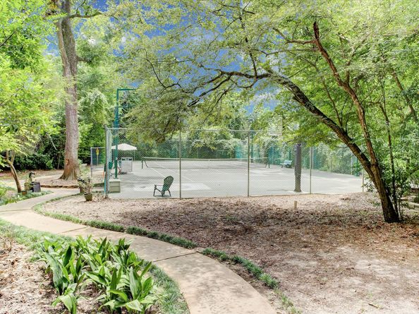 201 Vanderpool Lane 3, Houston TX 77024