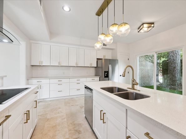 201 Vanderpool Lane 3, Houston TX 77024