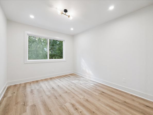 201 Vanderpool Lane 3, Houston TX 77024