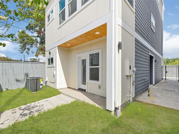 3108 Arlington Street, Houston TX 77018