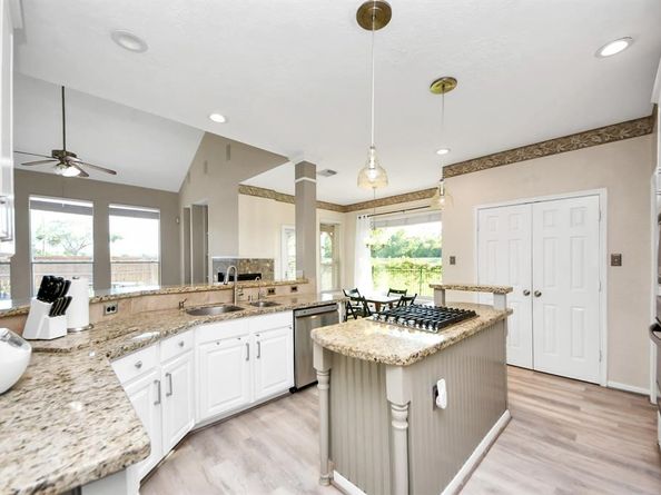 4902 bellmead Drive, Missouri City TX 77459