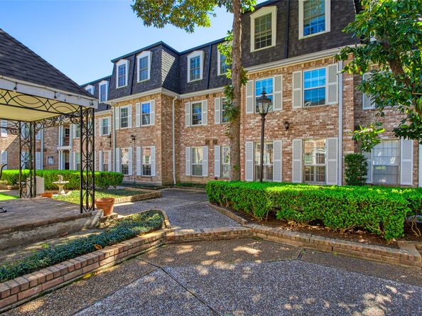 351 N Post Oak Lane 610, Houston TX 77024