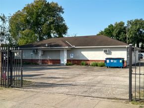 6122 Jessamine Street, Houston TX 77081