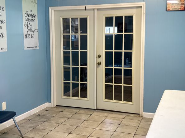 6122 Jessamine Street, Houston TX 77081