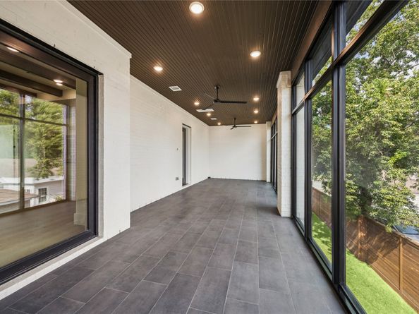 431 W 30th Street, Houston TX 77018