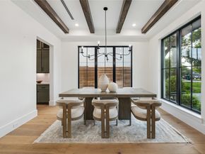 431 W 30th Street, Houston TX 77018