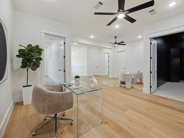 431 W 30th Street, Houston TX 77018