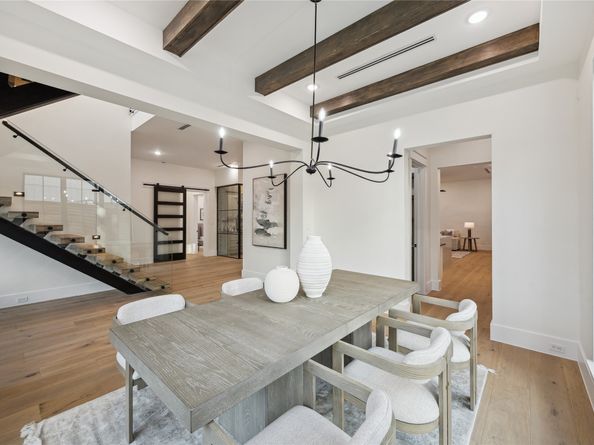 431 W 30th Street, Houston TX 77018