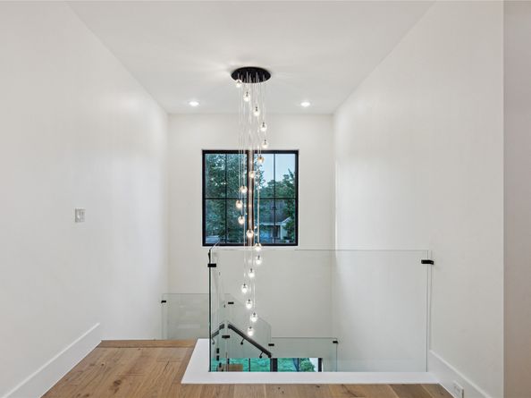 431 W 30th Street, Houston TX 77018