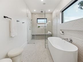 431 W 30th Street, Houston TX 77018