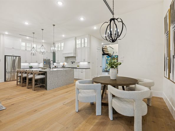 431 W 30th Street, Houston TX 77018