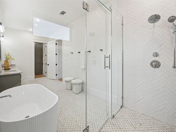 431 W 30th Street, Houston TX 77018