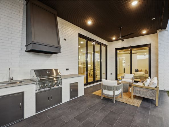 431 W 30th Street, Houston TX 77018