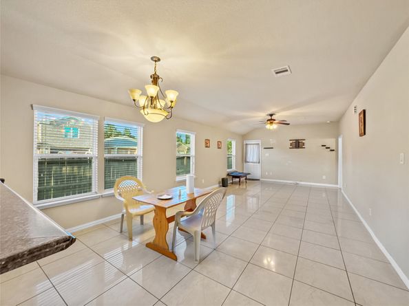 6614 Pine Tree Springs, Houston TX 77049