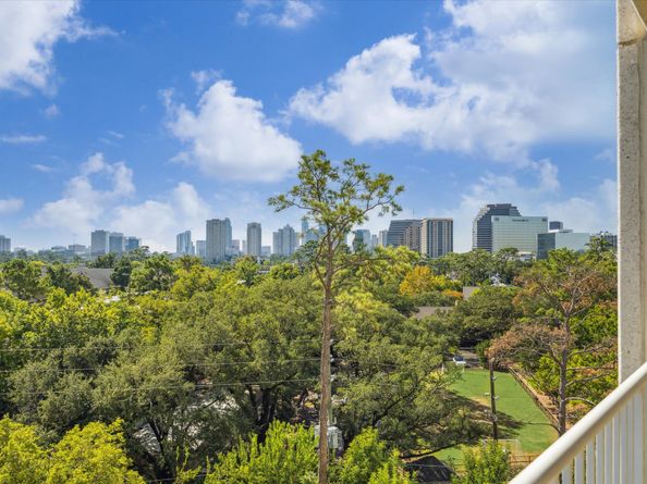 121 N Post Oak Lane 705, Houston TX 77024