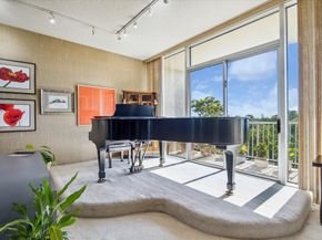 121 N Post Oak Lane 705, Houston TX 77024