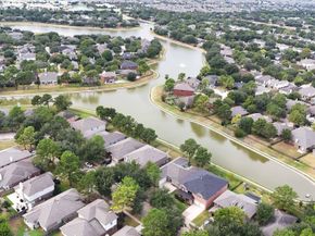 10403 Marble Crest Dr Divide, Houston TX 77095