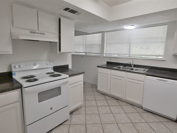 781 Country Place Drive 1061, Houston TX 77079