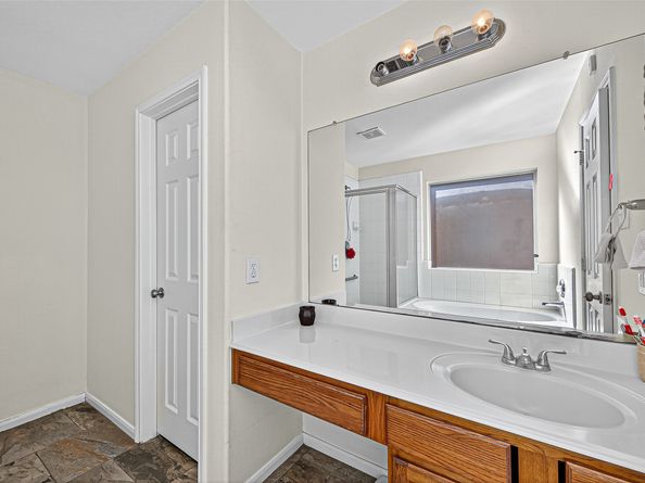 2427 Pinpoint Drive, Spring TX 77373