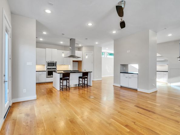 7408 Shadyvilla Lane A, Houston TX 77055