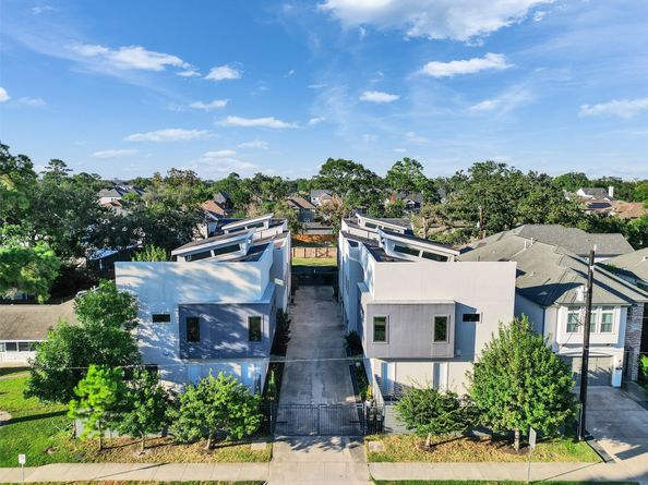 7408 Shadyvilla Lane A, Houston TX 77055