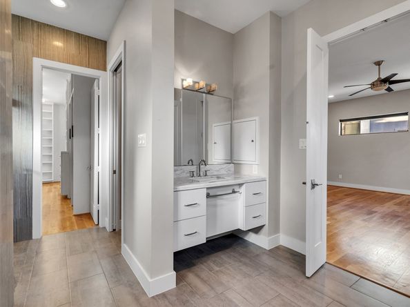 7408 Shadyvilla Lane A, Houston TX 77055