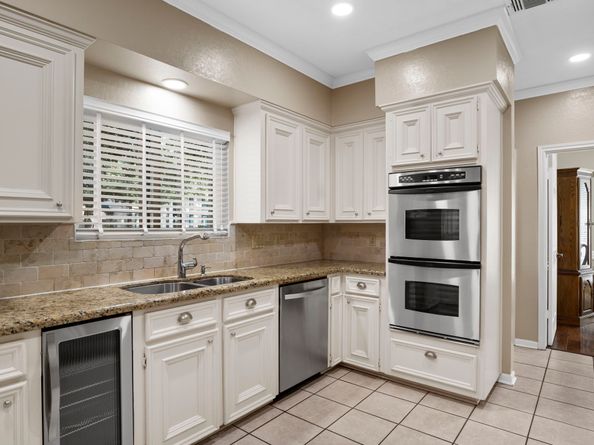 1214 Creekford Circle, Sugar Land TX 77478