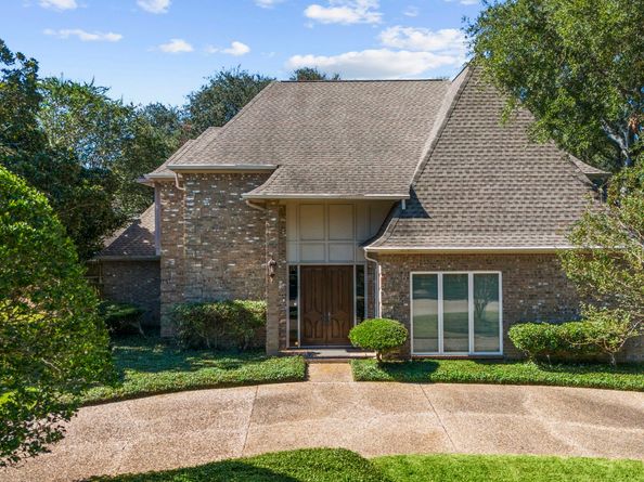 1214 Creekford Circle, Sugar Land TX 77478