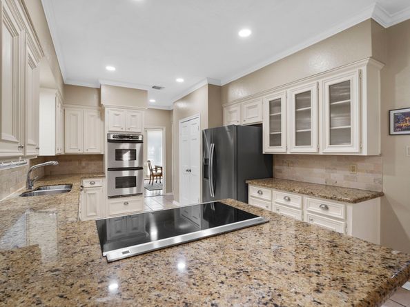 1214 Creekford Circle, Sugar Land TX 77478