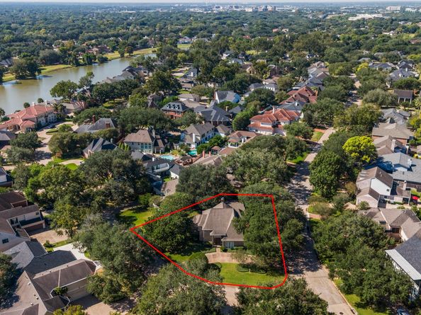 1214 Creekford Circle, Sugar Land TX 77478