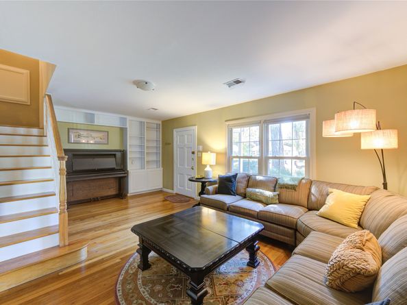 1550 Sue Barnett Drive, Houston TX 77018