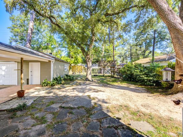 1550 Sue Barnett Drive, Houston TX 77018