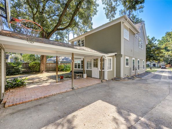 1550 Sue Barnett Drive, Houston TX 77018