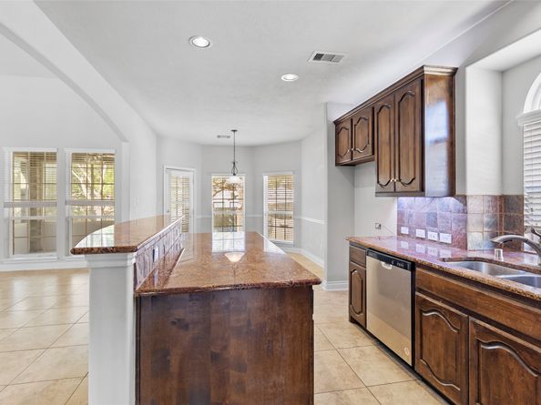 2446 W Bramlet Drive, Conroe TX 77304
