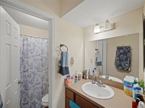 2750 Holly Hall Street 1920, Houston TX 77054