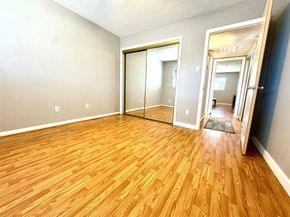 1016 E Tri Oaks Lane 79, Houston TX 77043