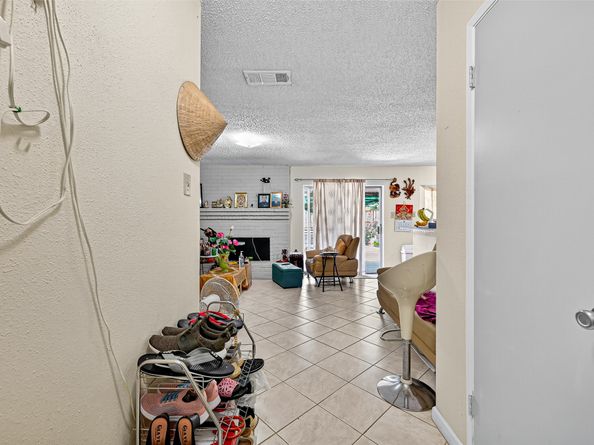 6822 Zapata Drive, Houston TX 77083