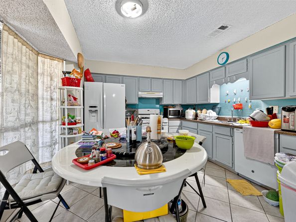 6822 Zapata Drive, Houston TX 77083