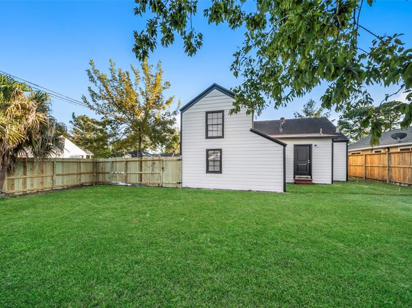 6829 Japonica Street, Houston TX 77087