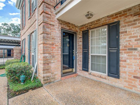 6410 Del Monte Drive 118, Houston TX 77057