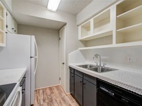 6410 Del Monte Drive 118, Houston TX 77057