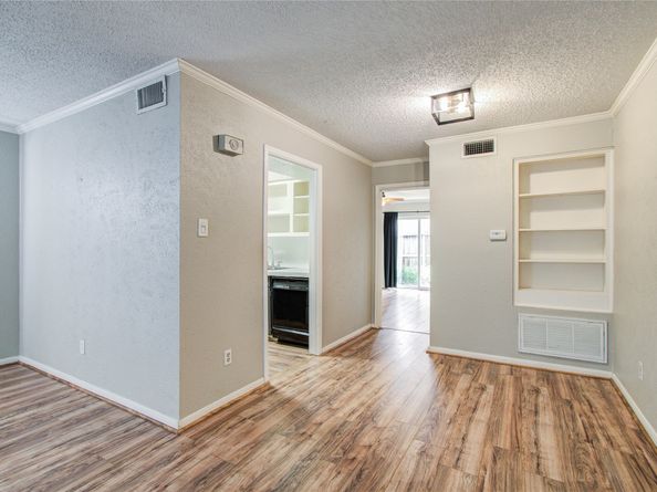 6410 Del Monte Drive 118, Houston TX 77057