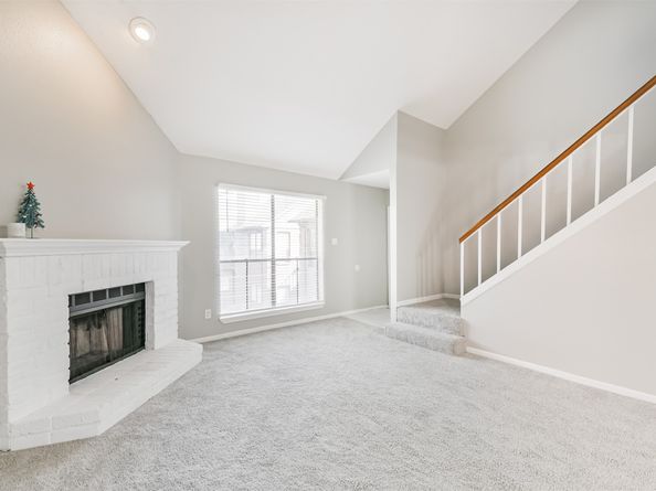 3130 Walnut Bend Lane 406, Houston TX 77042