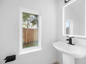 4212 Alvin Street A/B, Houston TX 77051