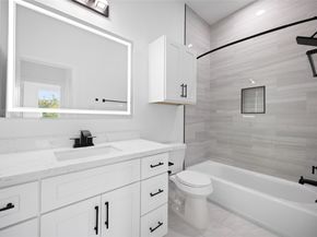 4212 Alvin Street A/B, Houston TX 77051