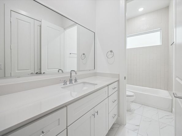 10923 Brookeshire Chase Lane, Houston TX 77043