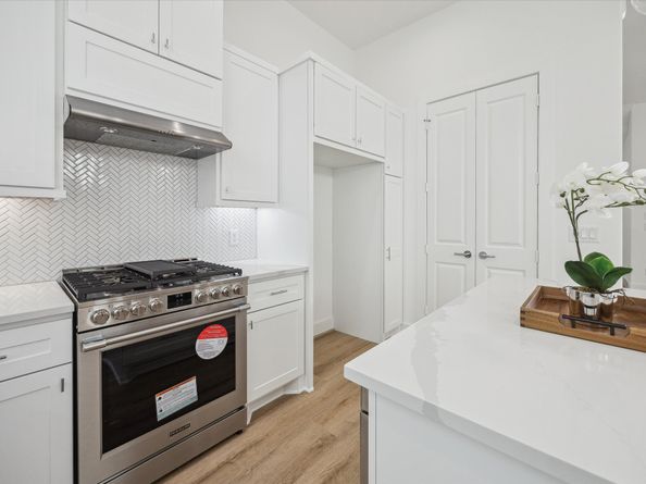 10923 Brookeshire Chase Lane, Houston TX 77043