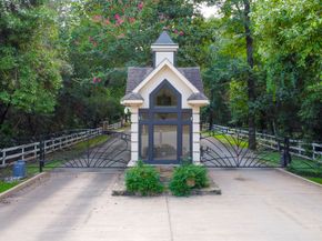 10362 Hunter Creek Lane, Conroe TX 77304