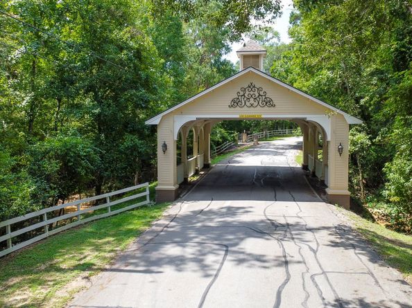 10362 Hunter Creek Lane, Conroe TX 77304