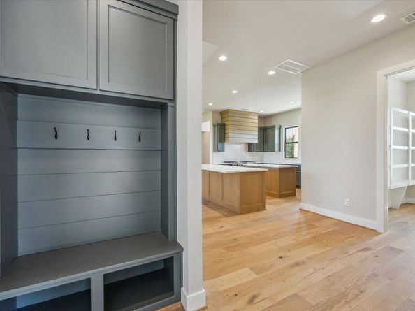 10362 Hunter Creek Lane, Conroe TX 77304